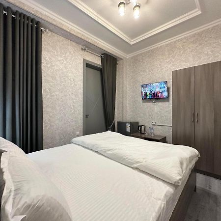Byond Hotel & Hostel Tasjkent Eksteriør bilde