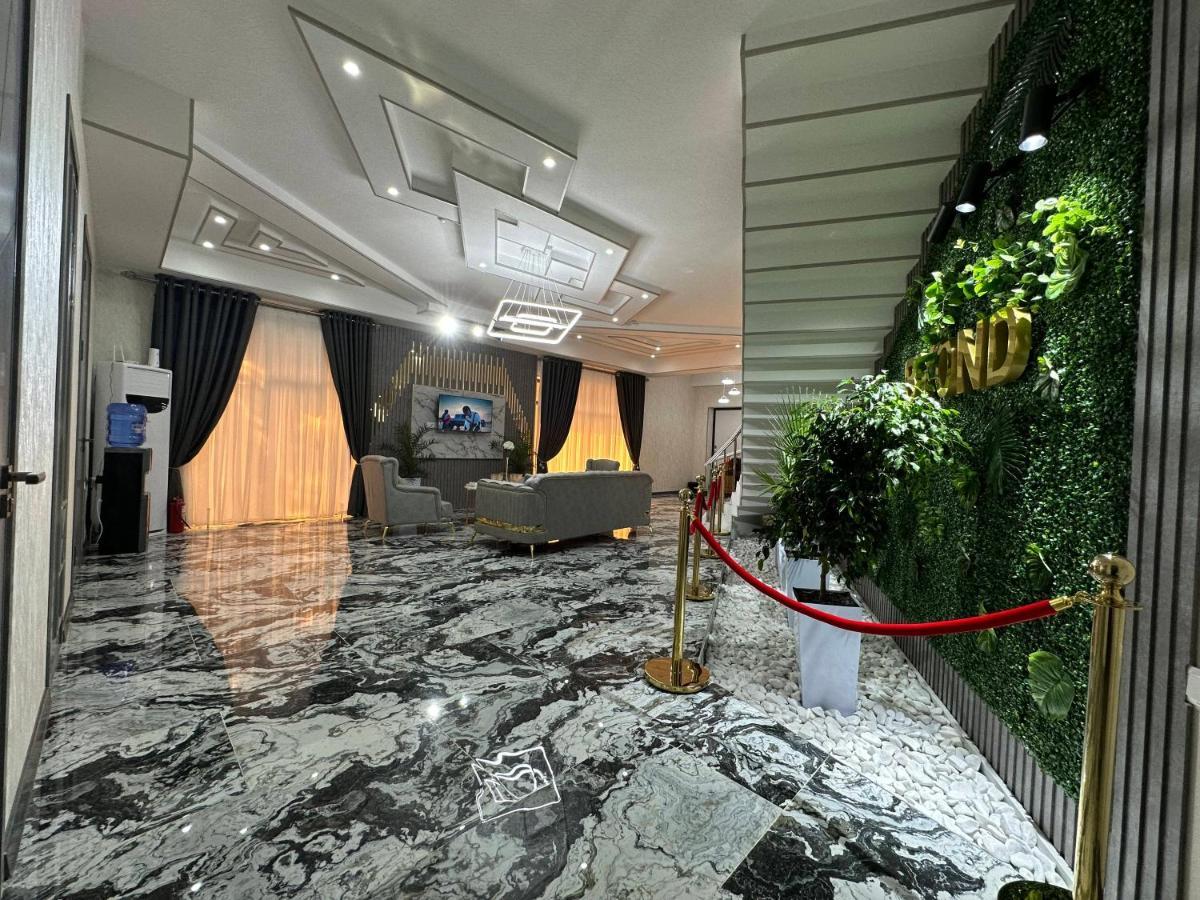 Byond Hotel & Hostel Tasjkent Eksteriør bilde